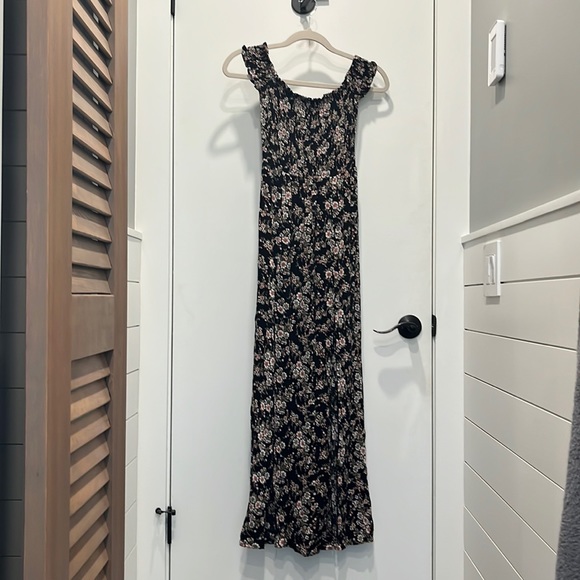 American Eagle Outfitters Dresses & Skirts - EUC Size XS American Eagle Boho Maxi Dress